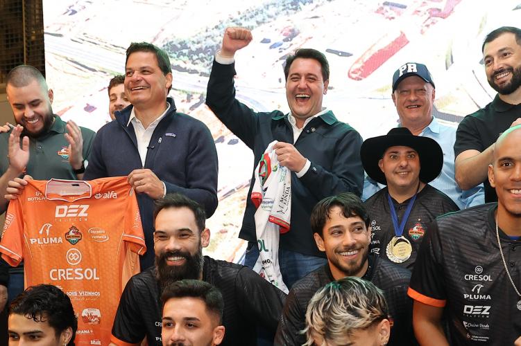 Com obras em diversas áreas, Dois Vizinhos recebe R$ 114 milhões do Estado para investimentos incluindo estradas rurais