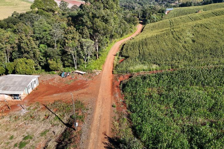 Com obras em diversas áreas, Dois Vizinhos recebe R$ 114 milhões do Estado para investimentos incluindo estradas rurais
