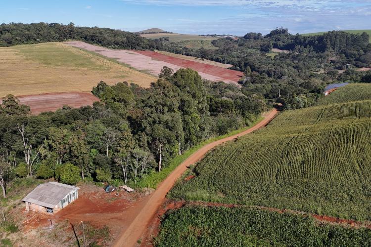 Com obras em diversas áreas, Dois Vizinhos recebe R$ 114 milhões do Estado para investimentos incluindo estradas rurais