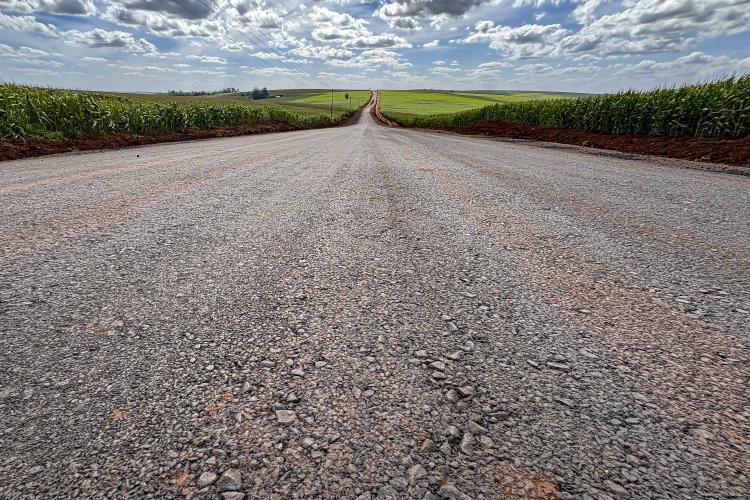 Paraná investe R$ 3,5 bilhões no escoamento da zona rural de mais de 260 cidades