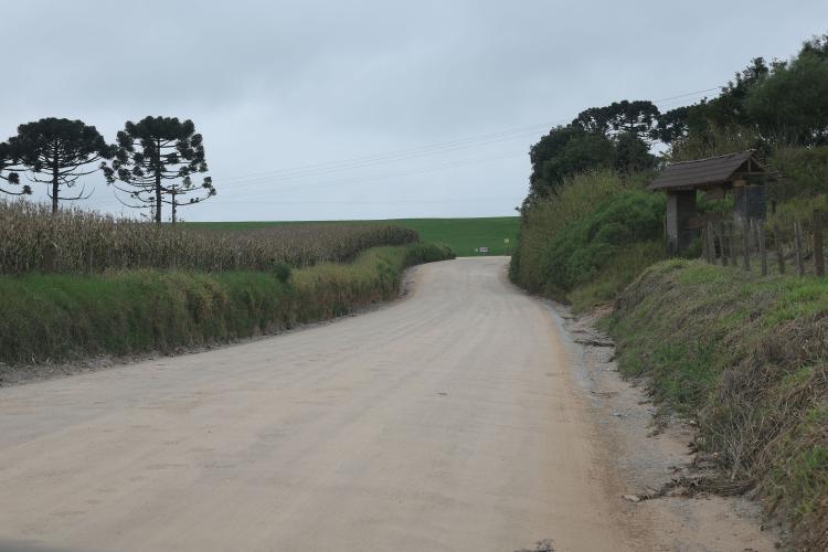 Governador autoriza início das obras de pavimentação da Estrada do Socavão, em Castro