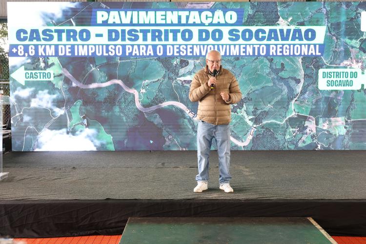 Governador autoriza início das obras de pavimentação da Estrada do Socavão, em Castro
