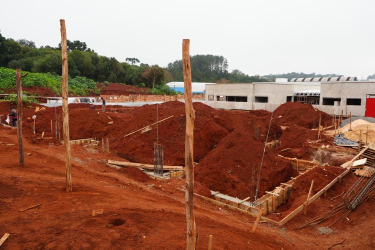 De estrada rural a educação: Ratinho Junior libera pacote de R$ 75,2 milhões para Pitanga