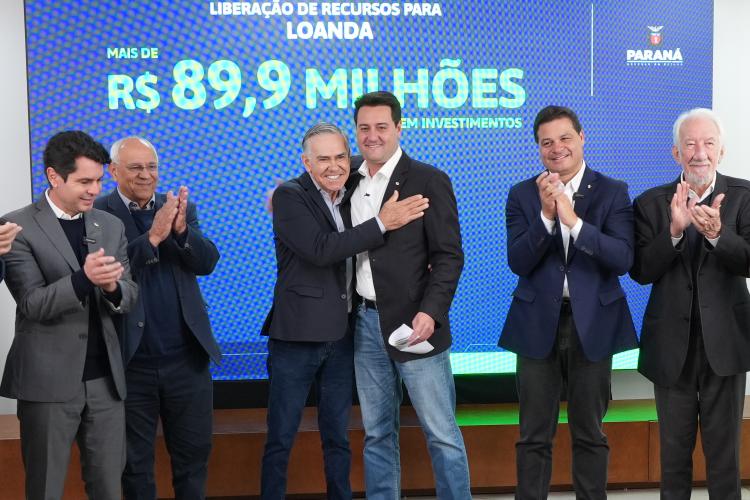 Ratinho Junior confirma mais de R$ 453 milhões para obras em 11 municípios