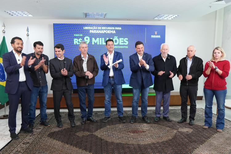 Ratinho Junior confirma quase R$ 890 milhões para obras e investimentos em 12 municípios