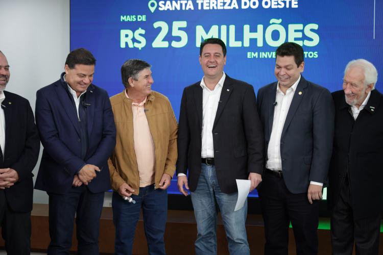 Governador confirma mais R$ 433,4 milhões para obras em 12 municípios