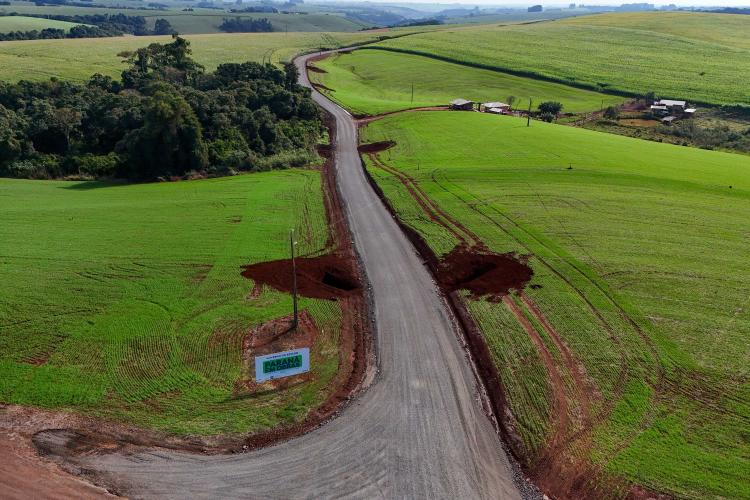 De estrada rural a educação: Ratinho Junior libera pacote de R$ 75,2 milhões para Pitanga