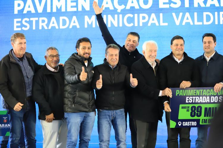 Governador autoriza início das obras de pavimentação da Estrada do Socavão, em Castro