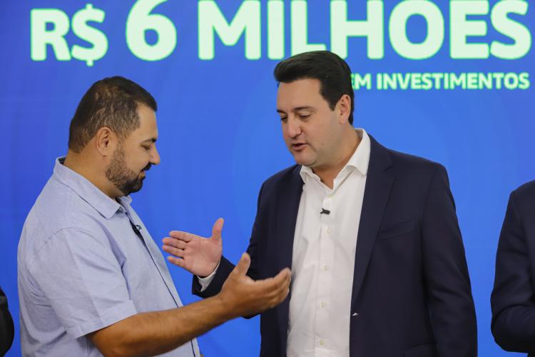 Governador libera R$ 350 milhões para obras e equipamentos em nove cidades