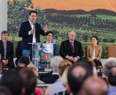 O governador Carlos Massa Ratinho Junior e a presidente do IBGE (Instituto Brasileiro de Geografia e Estatística), Susana Cordeiro Guerra, divulgam nesta sexta-feira (25), no Palácio Iguaçu, os números do Censo Agropecuário 2017.