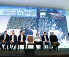 A suspensão da vacinação foi autorizada por instrução normativa assinada nesta terça-feira (15) pela ministra da Agricultura, Pecuária e Abastecimento, Tereza Cristina, e o governador Carlos Massa Ratinho Junior, no Palácio Iguaçu, com a presença do secretário da Agricultura e do Abastecimento, Norberto Ortigara