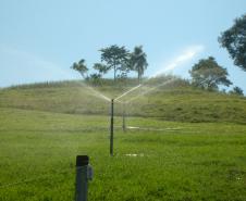 Uso de tensiômetro garante eficiência da irrigação no campo