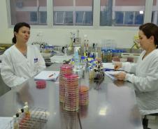 Adapar realiza cerca de 100 mil exames sanitários por ano