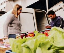 Tecnologia ajuda agricultura familiar a manter a venda de produtos