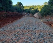 Pavimentação de estrada rural fortalece agroindústria familiar