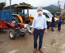Coopera Paraná entrega equipamentos a pequenos produtores de Antonina