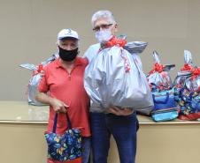Seab e Adapar entregam cestas de Natal a colaboradores terceirizados