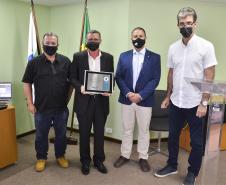 Adapar recebe prêmio pelo trabalho na saúde animal