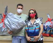 Seab e Adapar entregam cestas de Natal a colaboradores terceirizados