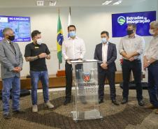 Com investimento de R$ 13,6 milhões, Estado vai recuperar estradas rurais de oito municípios