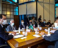 Em encontro com embaixador, governador manifesta intenção de exportar carne suína para o Japão