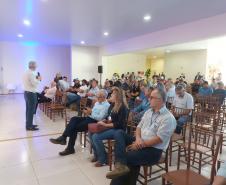 Encontro na Expoingá reúne produtores de leite para debater desafios e oportunidades do setor