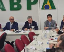 Paraná apresenta potencial produtivo e estrutura de defesa agropecuária e a autoridades chinesas 