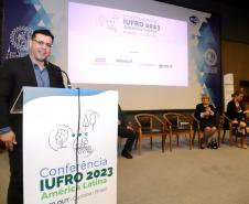 Sistema de Agricultura do Paraná participa de conferência internacional sobre manejo de florestas