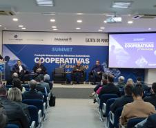 Summit - Producao Responsavel de Alimentos Sustentaveis na sede da Ocepar. 