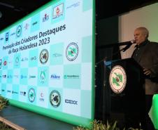Seagri participa de premiação a produtores de leite nos Campos Gerais
