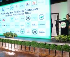 Seagri participa de premiação a produtores de leite nos Campos Gerais