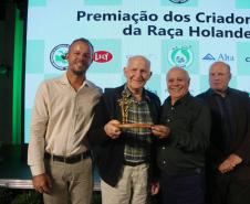 Seagri participa de premiação a produtores de leite nos Campos Gerais