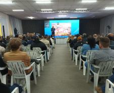Evento em Palmeira debate tecnologia e sucessão familiar na produção de leite