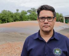 Vizinhos compartilham biodigestor para produzir energia limpa da suinocultura