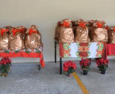Seab entrega cestas de Natal para colaboradores terceirizados