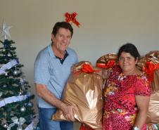 Seab entrega cestas de Natal para colaboradores terceirizados