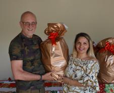 Seab entrega cestas de Natal para colaboradores terceirizados