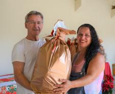 Seab entrega cestas de Natal para colaboradores terceirizados