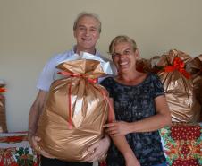 Seab entrega cestas de Natal para colaboradores terceirizados