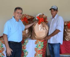 Seab entrega cestas de Natal para colaboradores terceirizados