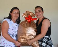 Seab entrega cestas de Natal para colaboradores terceirizados