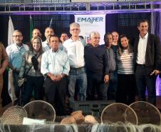 Governo entrega material para pescadores de Pontal do Paraná 