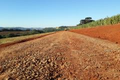 Readequação de estradas rurais beneficia mais de mil famílias