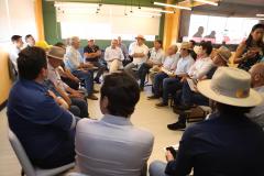 Paraná articula bloco com demais estados do Sul para proteção sanitária contra a gripe aviária