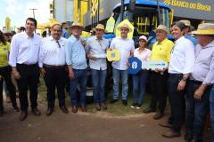 No Show Rural, produtores recebem trator e painéis solares comprados com auxílio do Estado