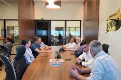 Em parceria com setor privado, governo estadual busca soluções para impulsionar mercado da mandioca do Paraná