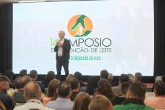Estado participa de Simpósio de Produção de Leite nos Campos Gerais