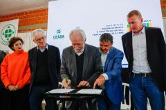 Piana e ministro assinam protocolo para levar a outros estados o Banco de Alimentos