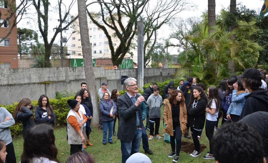 Secretário participa de ação do Programa Paraná Mais Verde