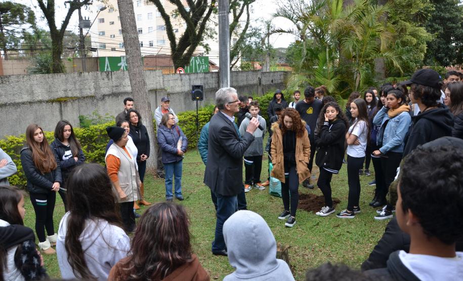 Secretário participa de ação do Programa Paraná Mais Verde